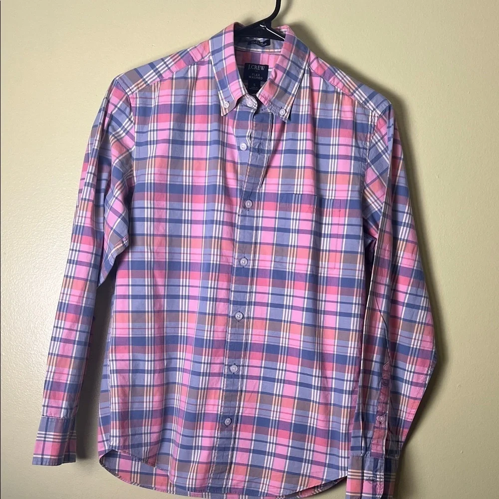 J.crew men’s dress Casual Pink and Blue Plaid Shirt size small.